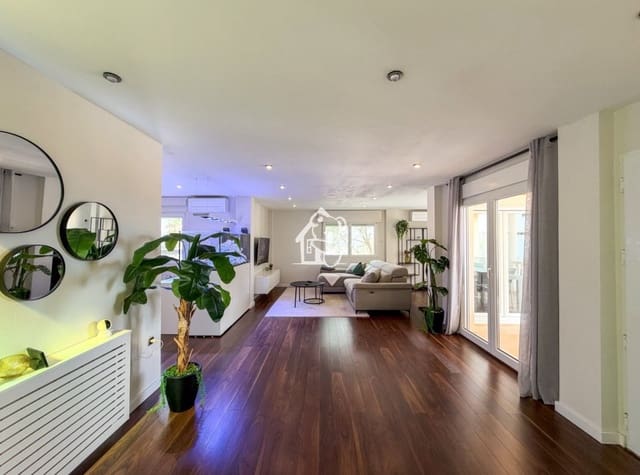 3 slaapkamer Villa te koop in San Miguel de Salinas met zwembad garage - € 490.000 (Ref: 10157073)