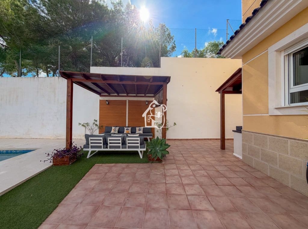 3 bedroom Villa for sale in San Miguel de Salinas with pool garage - € 490,000 (Ref: 10157073)