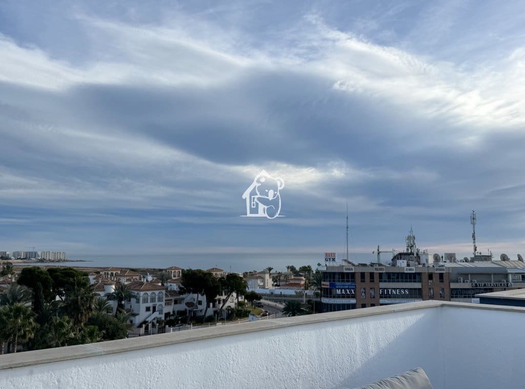 2 sovrum Takvåning att hyra i Playa Flamenca med pool garage - 1 700 € (Ref: 10157074)