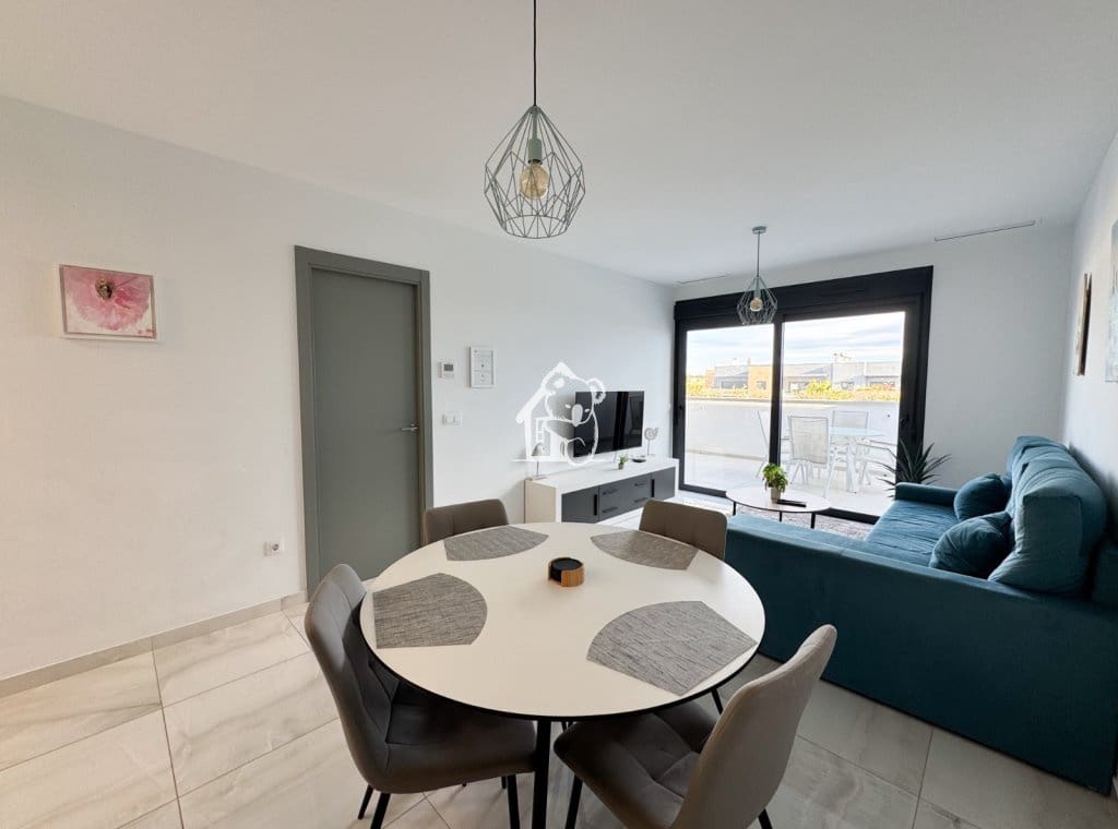 2 sovrum Takvåning att hyra i Playa Flamenca med pool garage - 1 700 € (Ref: 10157074)