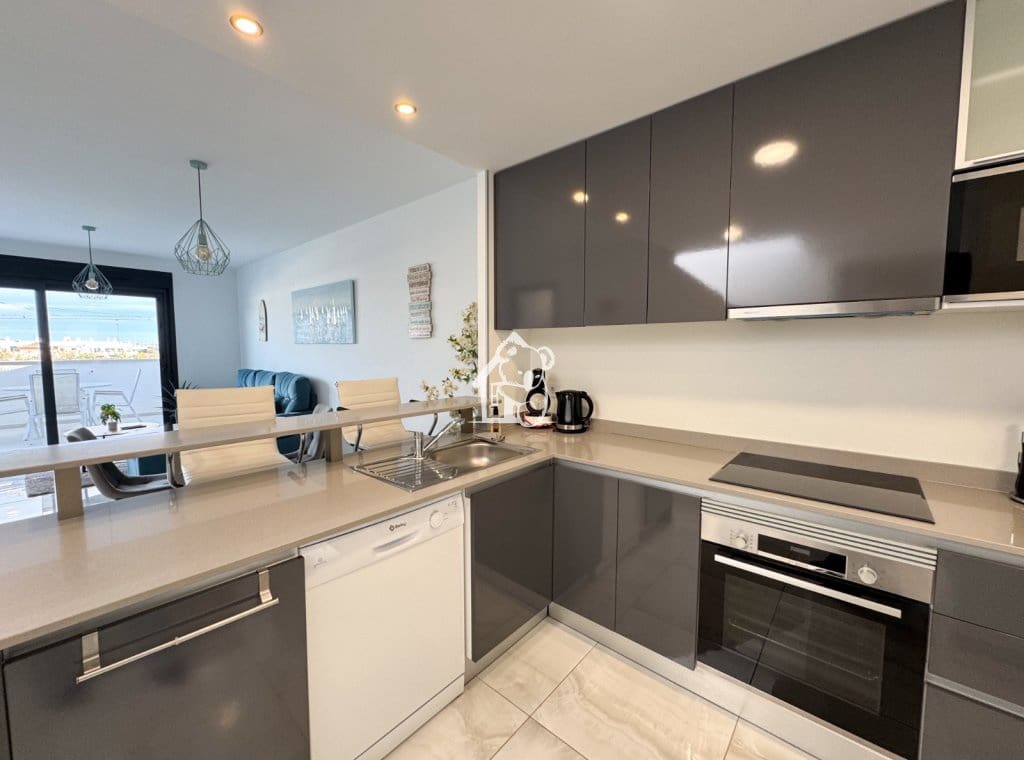 2 sovrum Takvåning att hyra i Playa Flamenca med pool garage - 1 700 € (Ref: 10157074)
