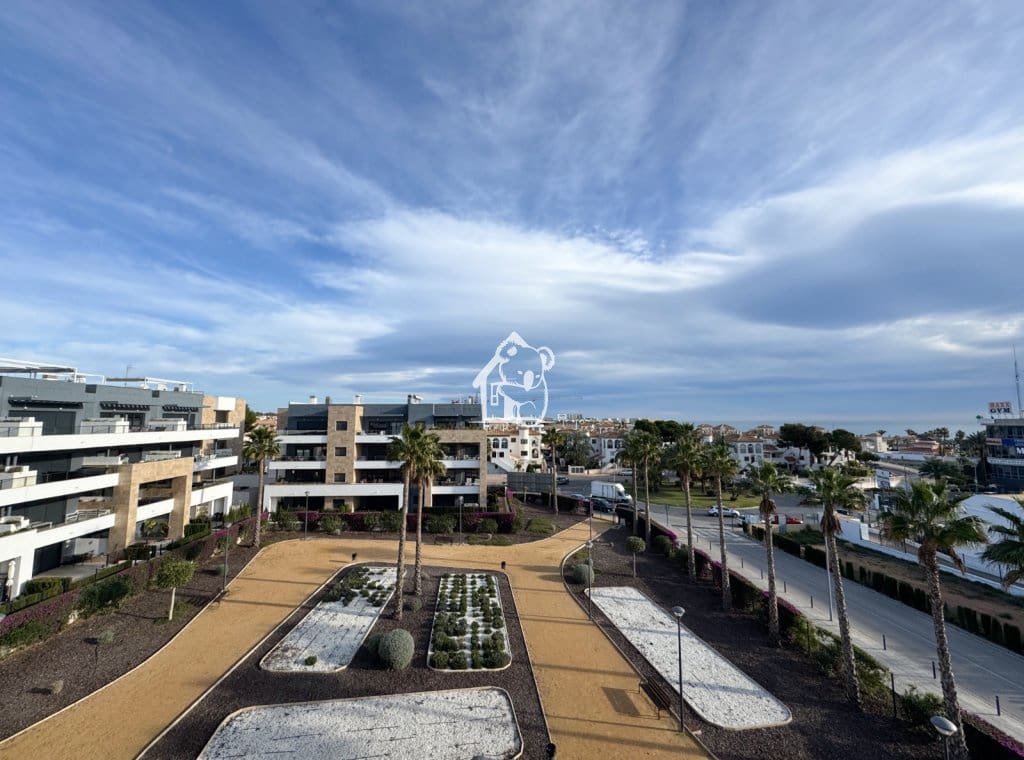 2 sovrum Takvåning att hyra i Playa Flamenca med pool garage - 1 700 € (Ref: 10157074)