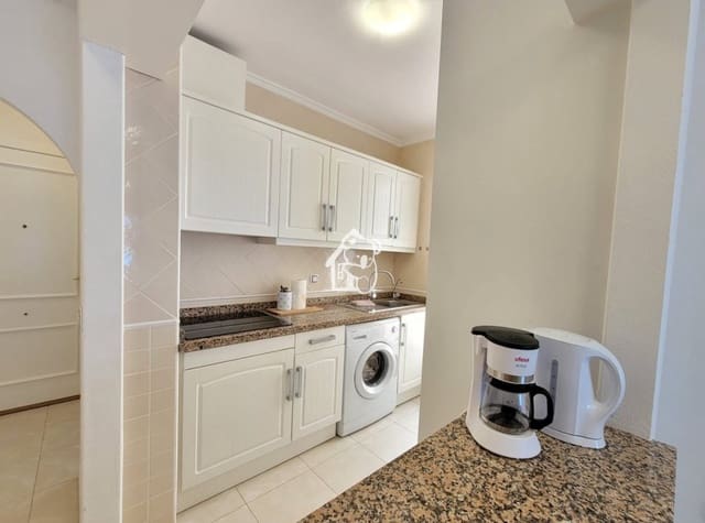 2 sovrum Lägenhet att hyra i Avenida Habaneras - Curva de Palangre, Torrevieja med pool - 850 € (Ref: 10157075)
