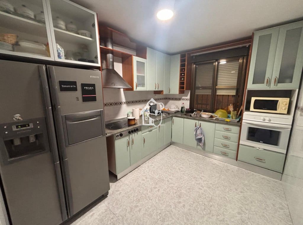 3 bedroom Townhouse for rent in Hurchillo with garage - € 1,000 (Ref: 10158821)
