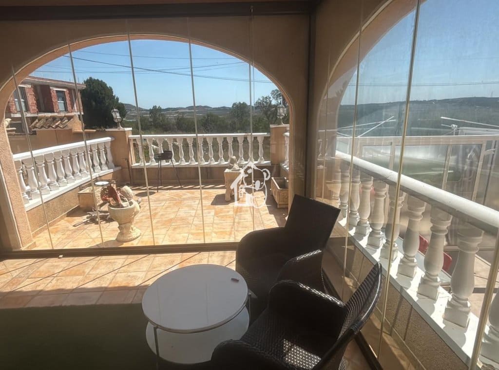 3 bedroom Townhouse for rent in Hurchillo with garage - € 1,000 (Ref: 10158821)