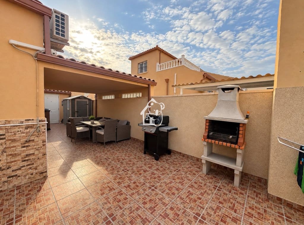 3 camera da letto Casa da affittare in Orihuela Costa con piscina garage - 1.200 € (Rif: 10160790)