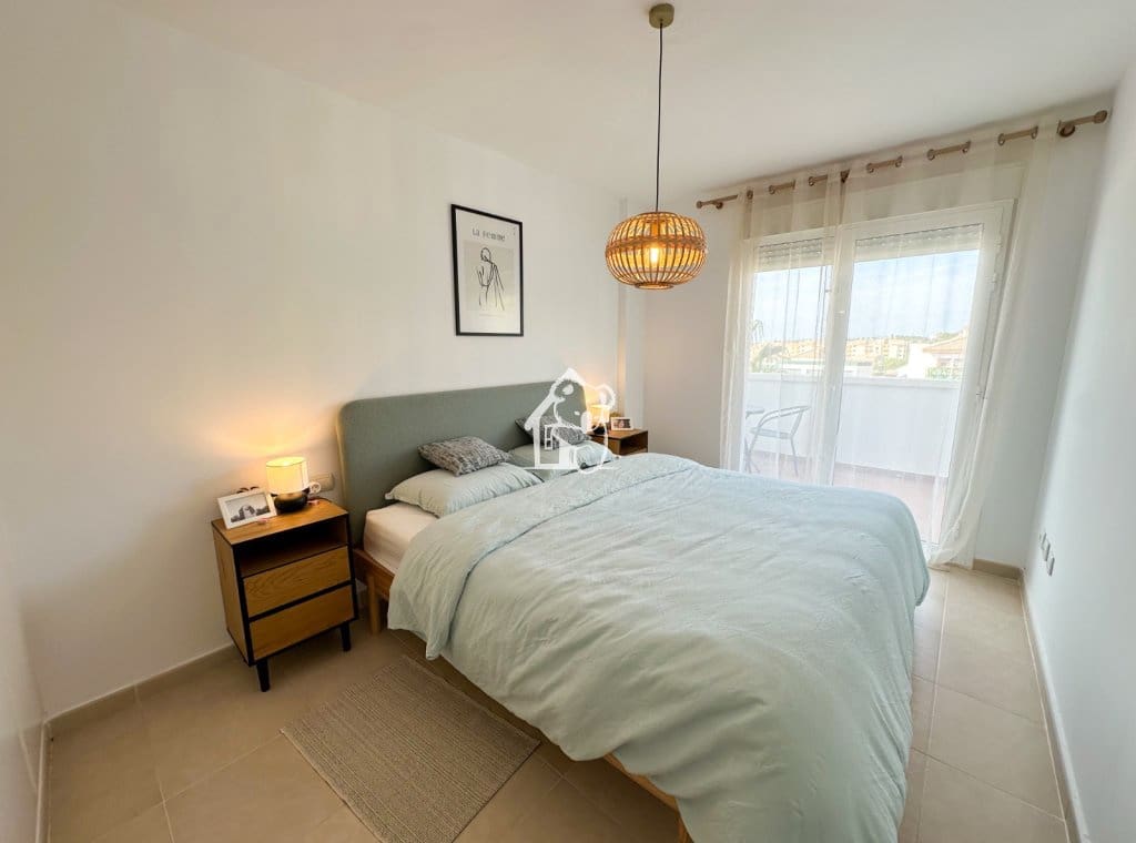 2 quarto Penthouse para arrendar em Orihuela Costa com piscina - 1 400 € (Ref: 10160791)