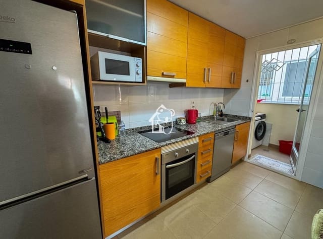 2 bedroom Apartment for rent in Punta Prima, Orihuela with pool - € 900 (Ref: 10160792)