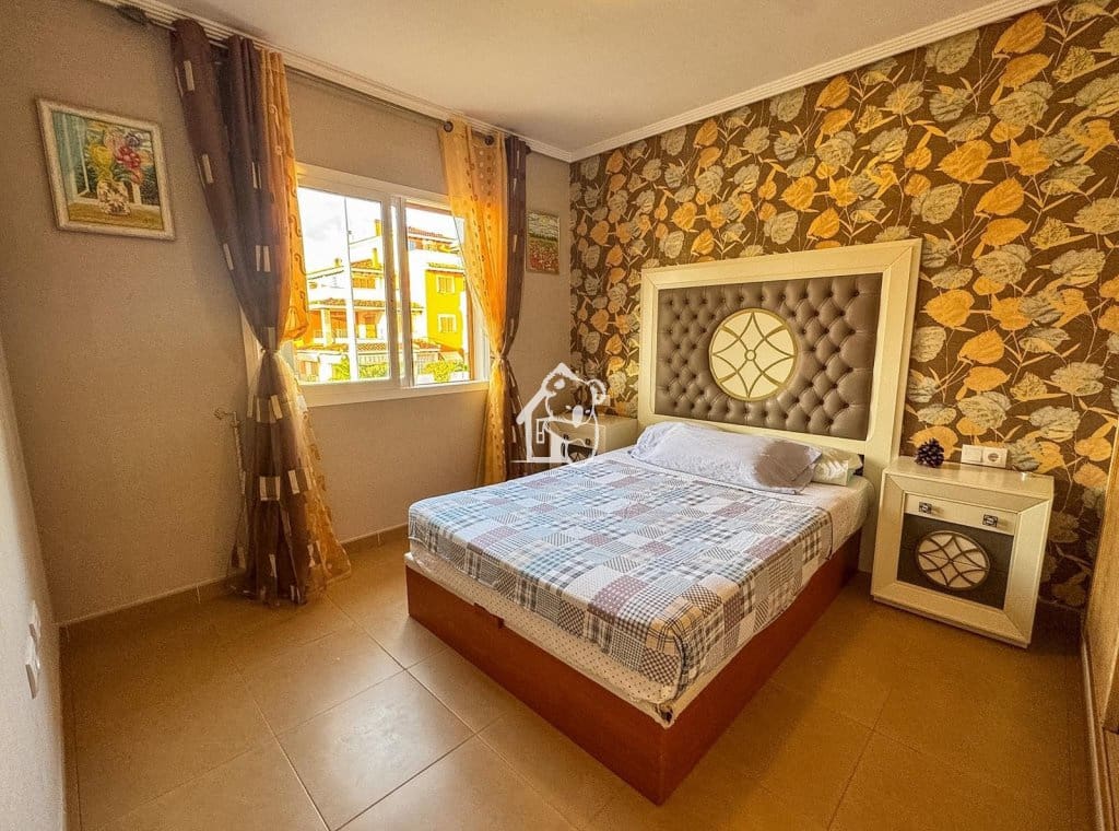 2 bedroom Apartment for rent in Orihuela Costa with pool - € 900 (Ref: 10160792)