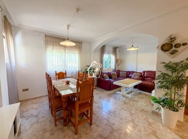 Maison de Ville de 2 chambres à louer à Playa Flamenca, Orihuela avec piscine - 1 100 € (Ref: 10165920)