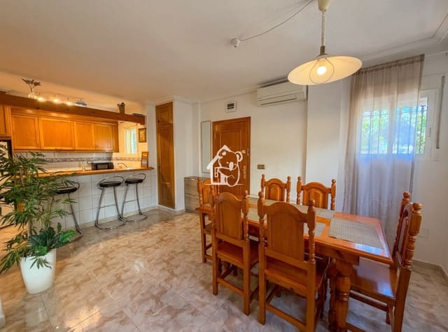 Maison de Ville de 2 chambres à louer à Playa Flamenca, Orihuela avec piscine - 1 100 € (Ref: 10165920)