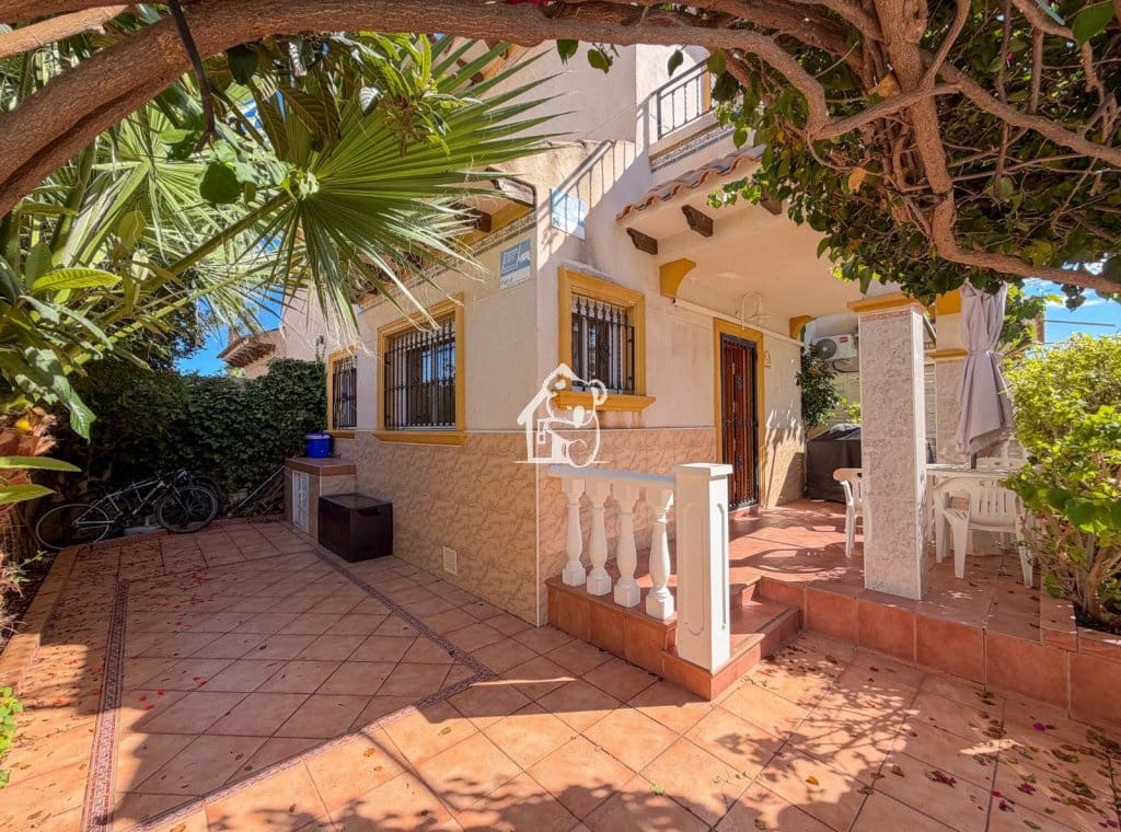2 Zimmer Haus zu vermieten in Orihuela Costa mit Pool - 1.100 € (Ref: 10165920)