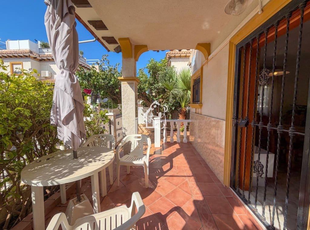2 Zimmer Haus zu vermieten in Orihuela Costa mit Pool - 1.100 € (Ref: 10165920)