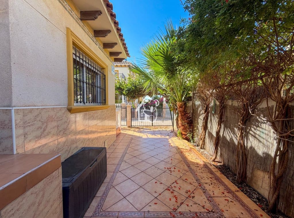 2 Zimmer Haus zu vermieten in Orihuela Costa mit Pool - 1.100 € (Ref: 10165920)