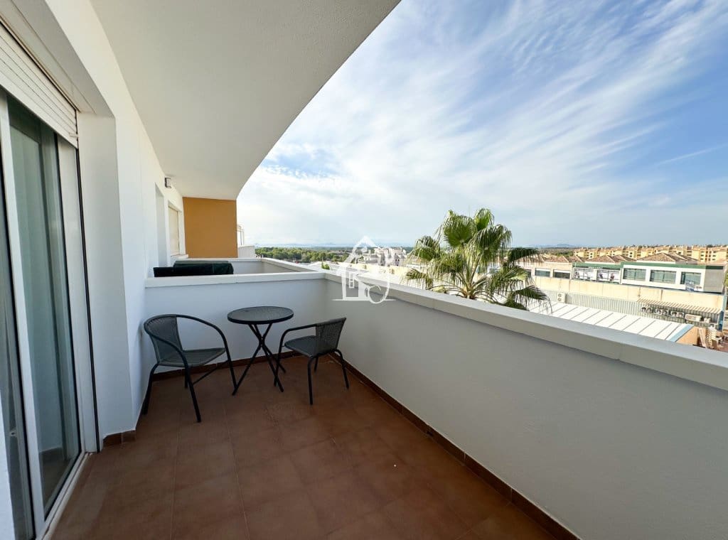 2 sovrum Takvåning att hyra i Orihuela Costa med pool - 1 300 € (Ref: 10165921)
