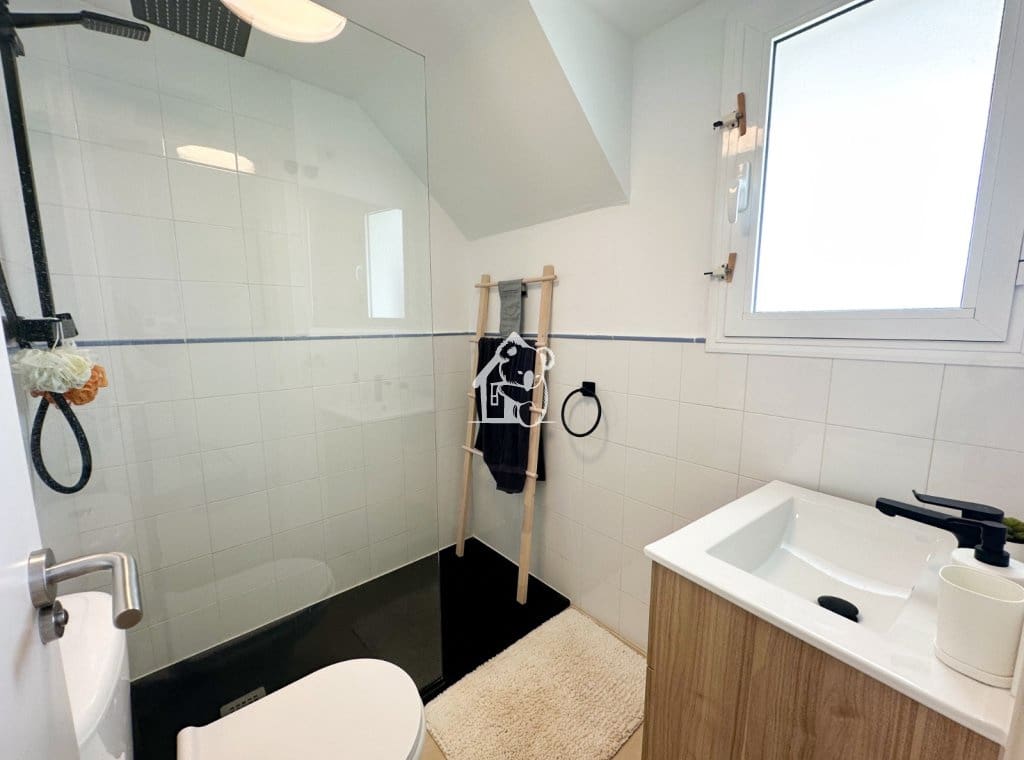 2 sovrum Takvåning att hyra i Orihuela Costa med pool - 1 300 € (Ref: 10165921)