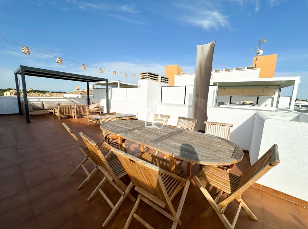 2 sovrum Takvåning att hyra i Orihuela Costa med pool - 1 300 € (Ref: 10165921)