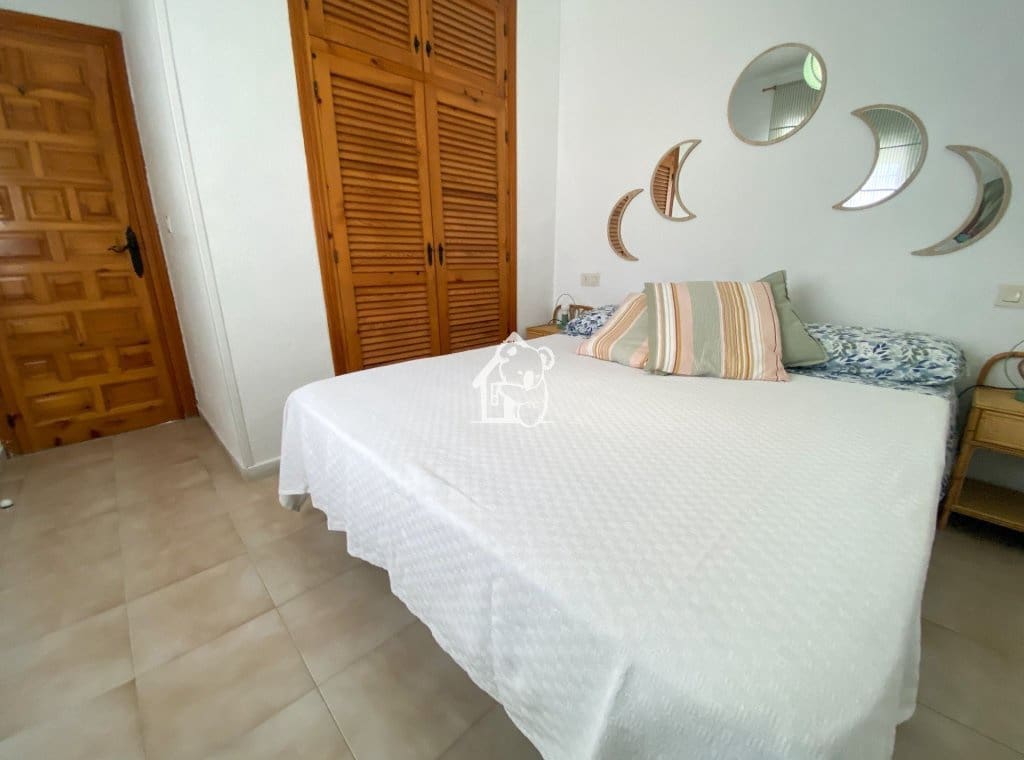 2 slaapkamer Villa te huur in Torrevieja met zwembad - € 1.400 (Ref: 10165922)