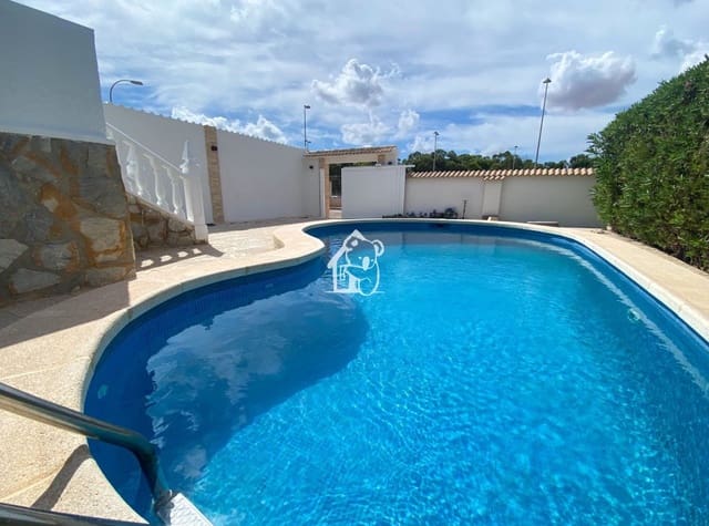 2 slaapkamer Villa te huur in El Chaparral, Torrevieja met zwembad - € 1.400 (Ref: 10165922)