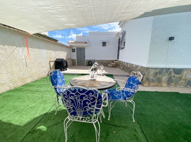 2 slaapkamer Villa te huur in El Chaparral, Torrevieja met zwembad - € 1.400 (Ref: 10165922)
