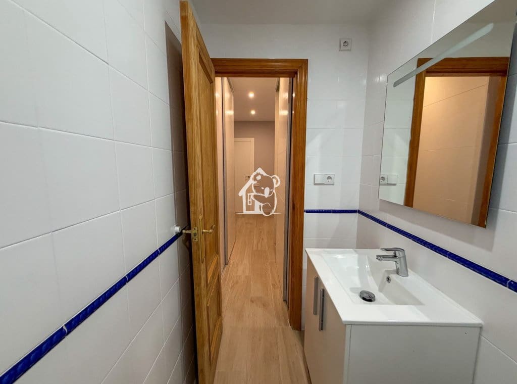 1 slaapkamer Appartement te huur in Torrevieja - € 700 (Ref: 10165923)