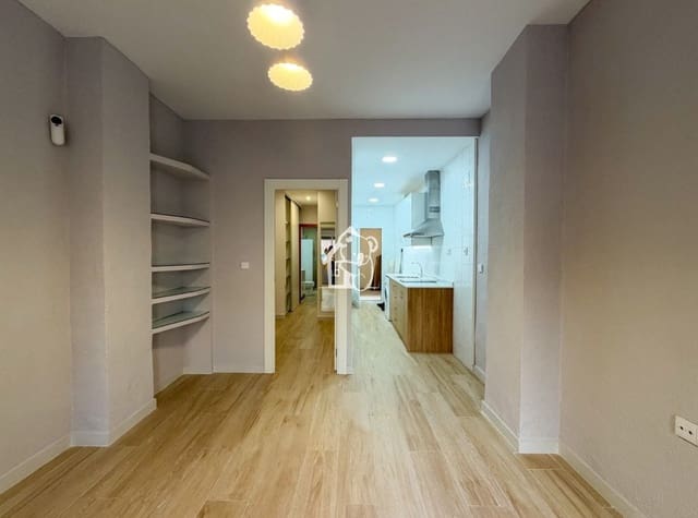 1 slaapkamer Appartement te huur in Las Piscinas Naturales, Torrevieja - € 700 (Ref: 10165923)