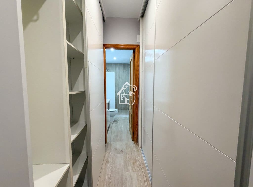 1 slaapkamer Appartement te huur in Torrevieja - € 700 (Ref: 10165923)