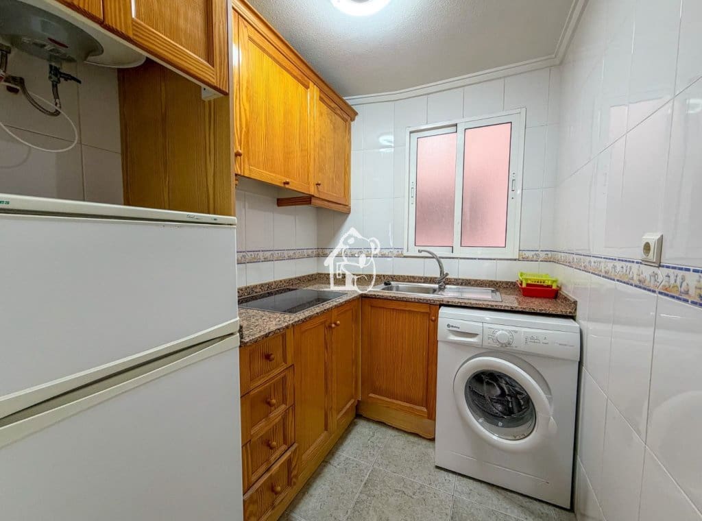 2 sovrum Strandlägenhet till salu i Torrevieja med pool garage - 140 000 € (Ref: 10165924)