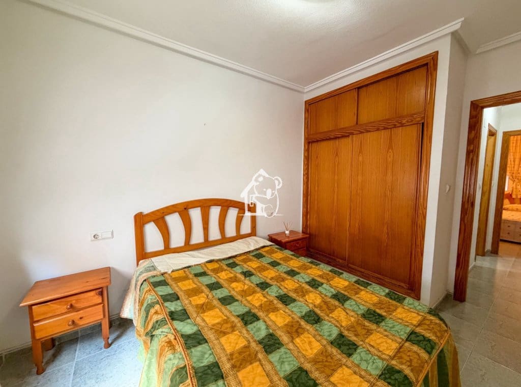 2 sovrum Strandlägenhet till salu i Torrevieja med pool garage - 140 000 € (Ref: 10165924)