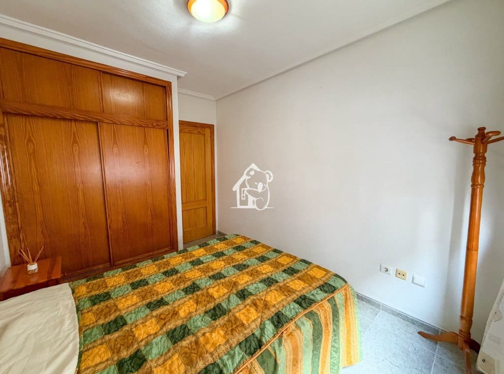 2 sovrum Strandlägenhet till salu i Torrevieja med pool garage - 140 000 € (Ref: 10165924)