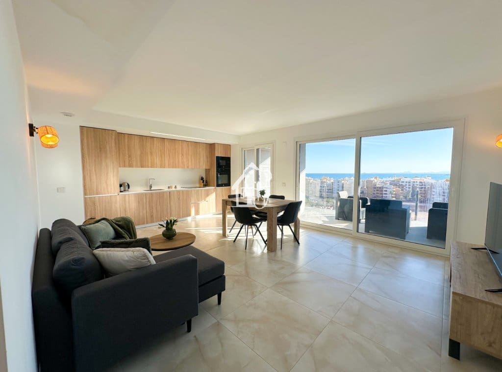 2 Zimmer Apartment zu vermieten in Orihuela Costa mit Pool Garage - 1.800 € (Ref: 10167989)