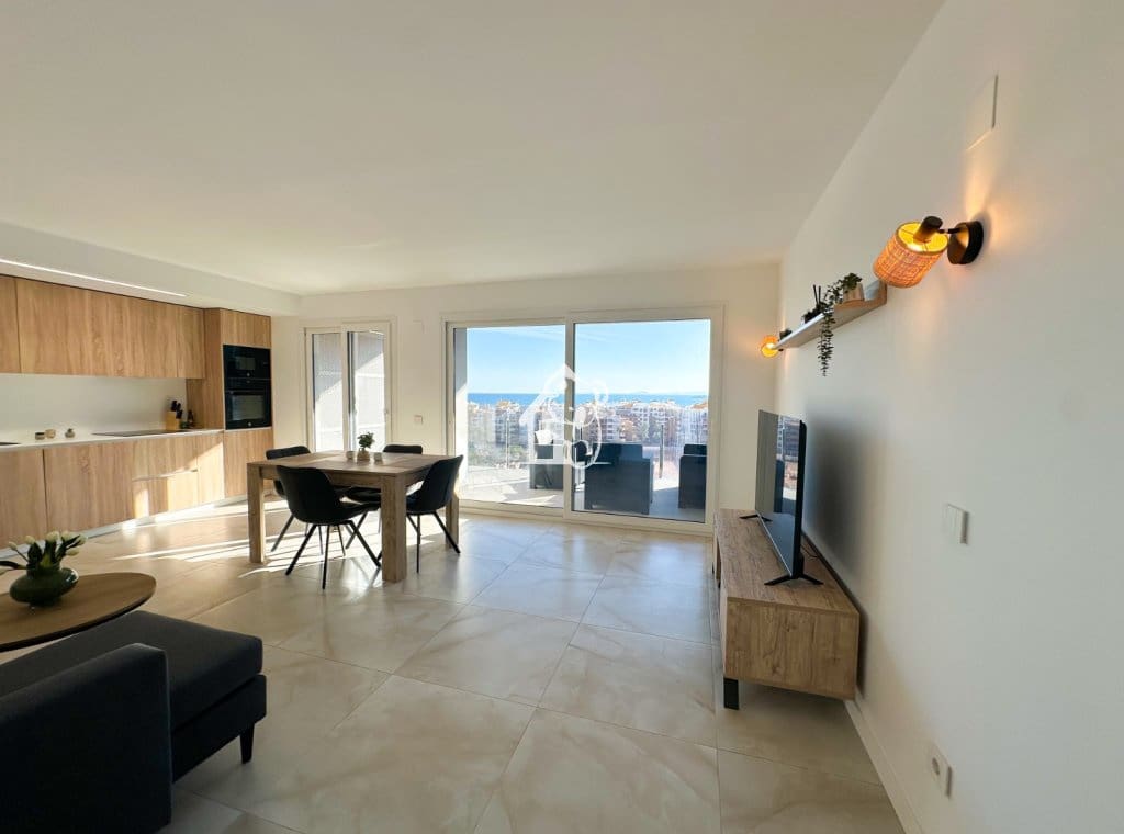 2 Zimmer Apartment zu vermieten in Orihuela Costa mit Pool Garage - 1.800 € (Ref: 10167989)