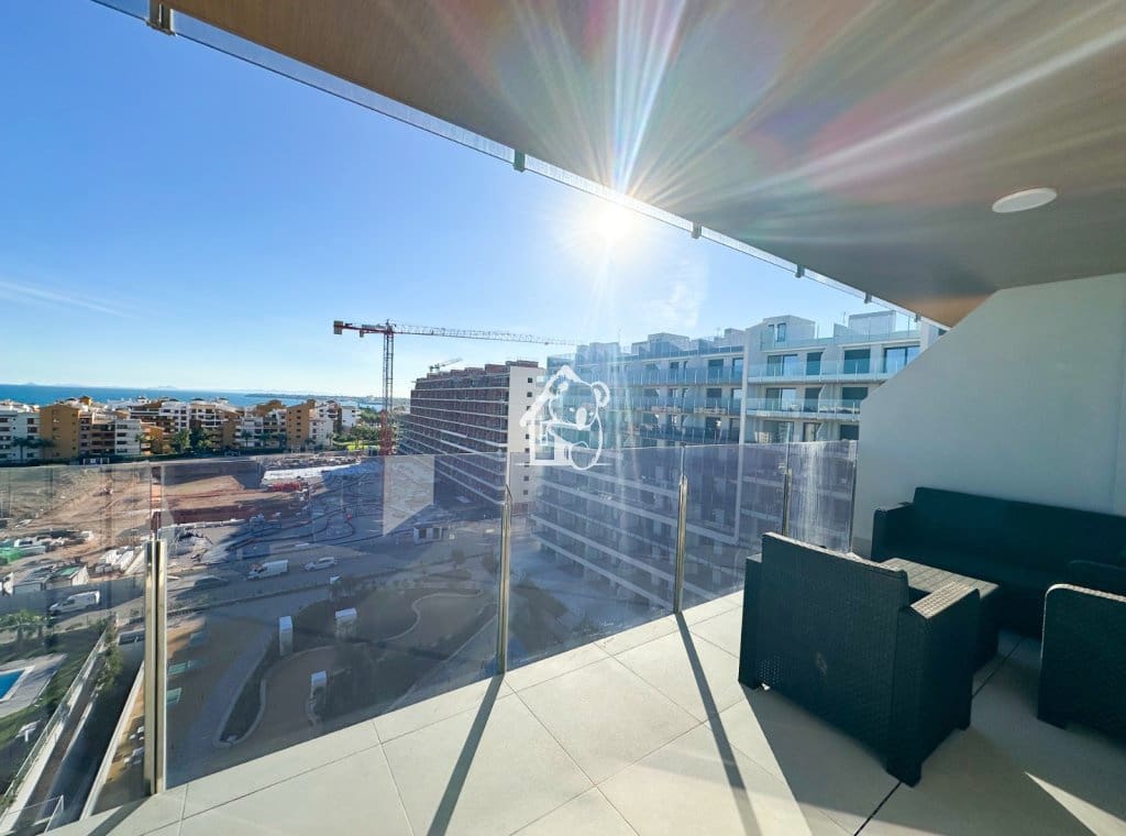 2 Zimmer Apartment zu vermieten in Orihuela Costa mit Pool Garage - 1.800 € (Ref: 10167989)