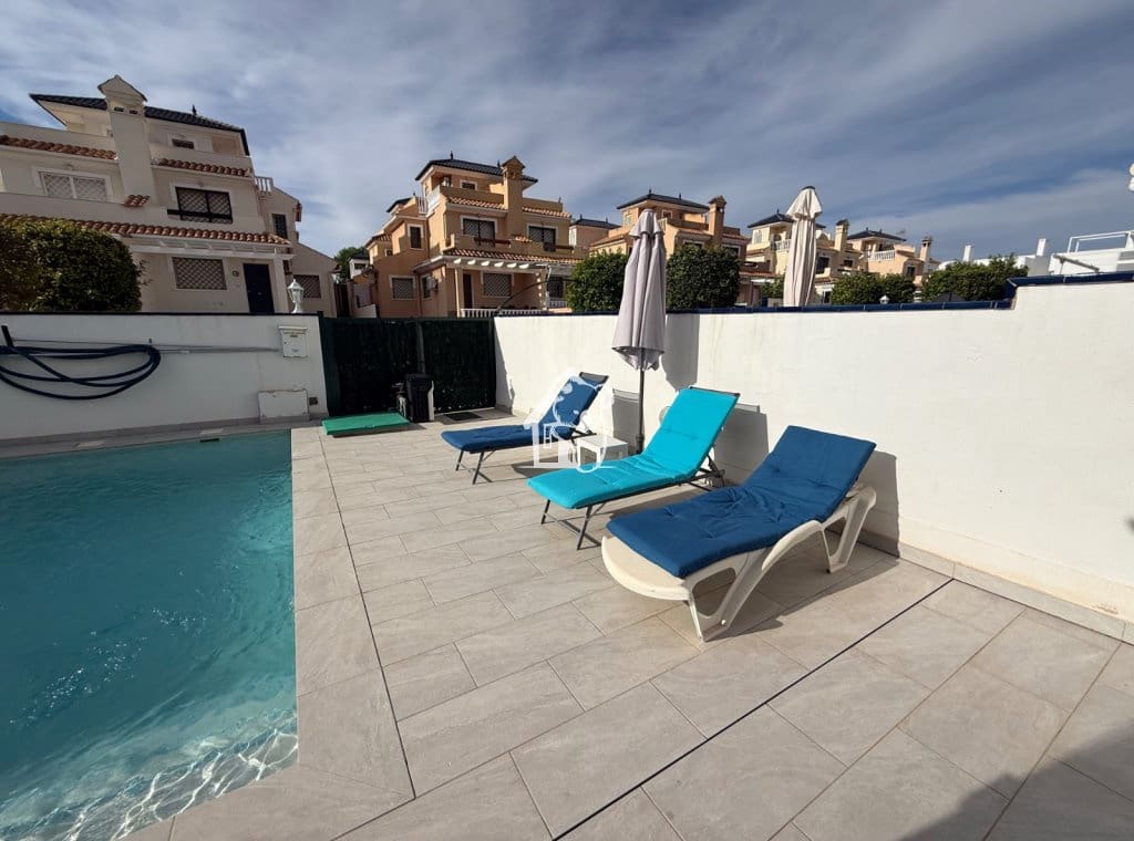 3 camera da letto Casa da affittare in Pilar de la Horadada con piscina - 1.550 € (Rif: 10173041)