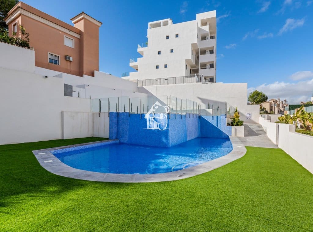 2 soverom Leilighet til leie i Villamartin med svømmebasseng garasje - € 1 400 (Ref: 10173043)