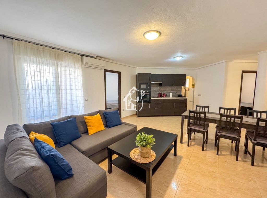 3 slaapkamer Appartement te huur in Torrevieja met zwembad - € 1.000 (Ref: 10173044)
