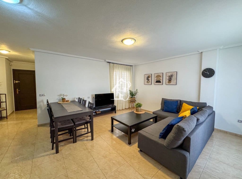 3 slaapkamer Appartement te huur in Torrevieja met zwembad - € 1.000 (Ref: 10173044)