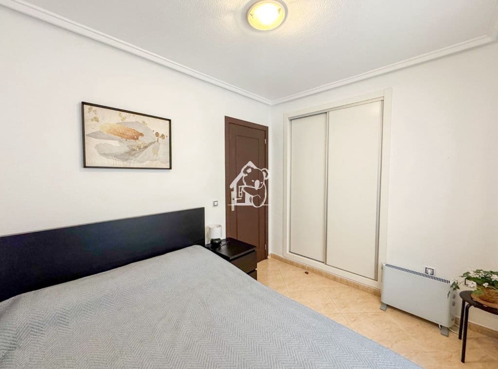 3 slaapkamer Appartement te huur in Torrevieja met zwembad - € 1.000 (Ref: 10173044)