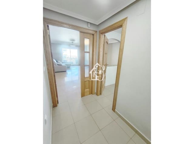 3 soveværelse Penthouse til salg i Villamartin, Orihuela med swimmingpool - € 279.900 (Ref: 10176157)
