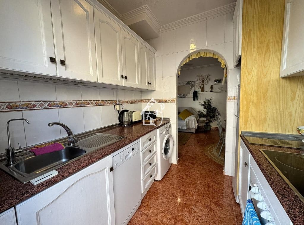 3 soveværelse Byhus til leje i Orihuela Costa med swimmingpool garage - € 1.300 (Ref: 10176158)