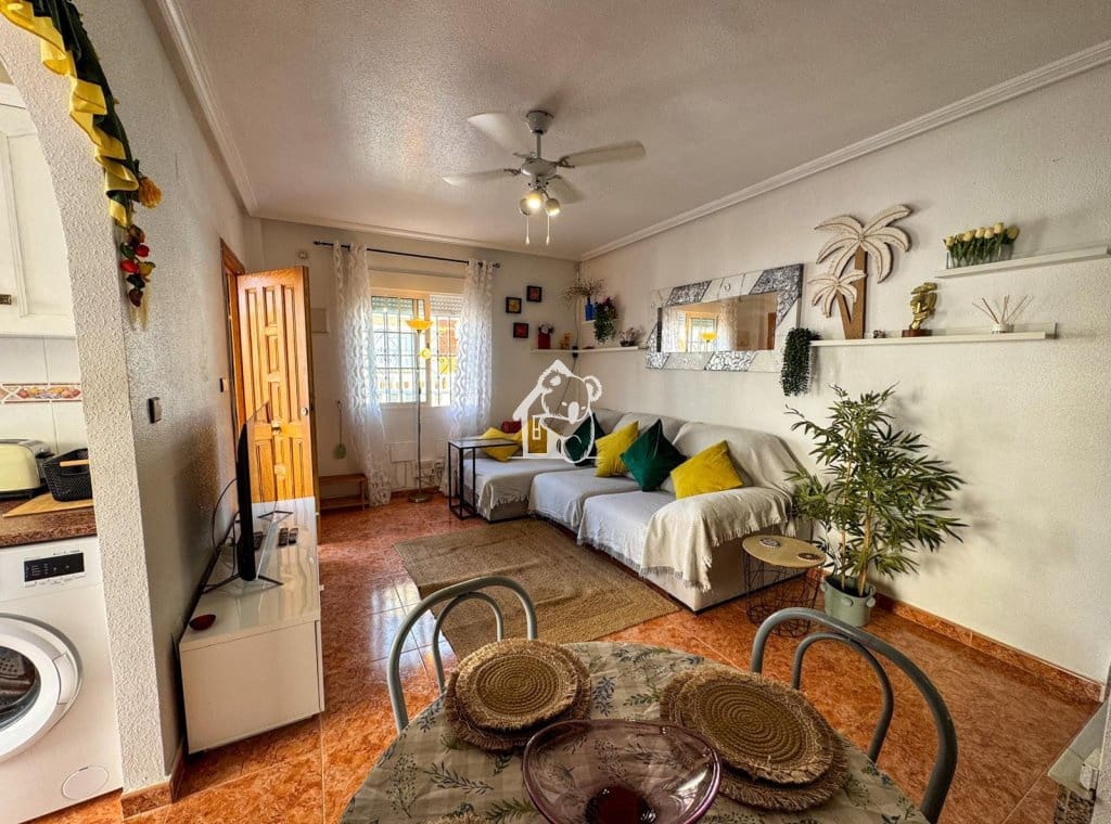 3 soveværelse Byhus til leje i Orihuela Costa med swimmingpool garage - € 1.300 (Ref: 10176158)