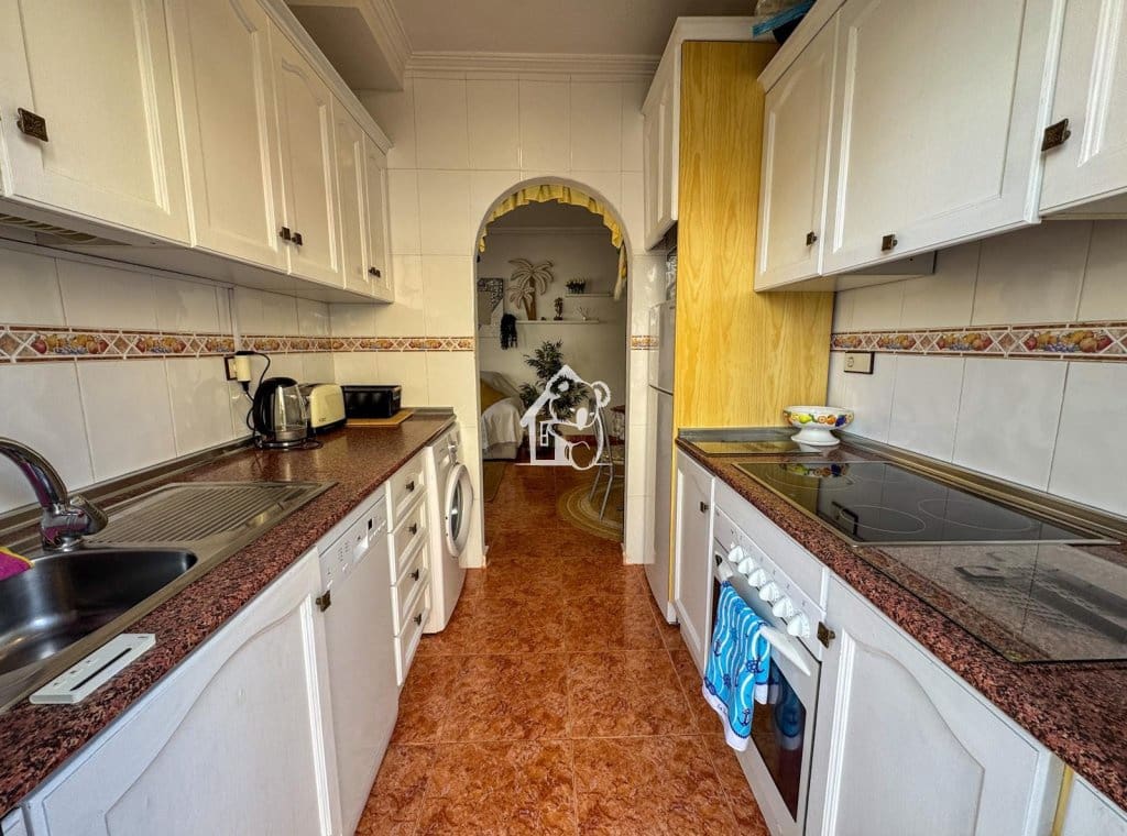 3 soveværelse Byhus til leje i Orihuela Costa med swimmingpool garage - € 1.300 (Ref: 10176158)