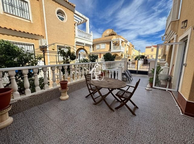 3 soveværelse Byhus til leje i La Regia, Orihuela med swimmingpool garage - € 1.300 (Ref: 10176158)