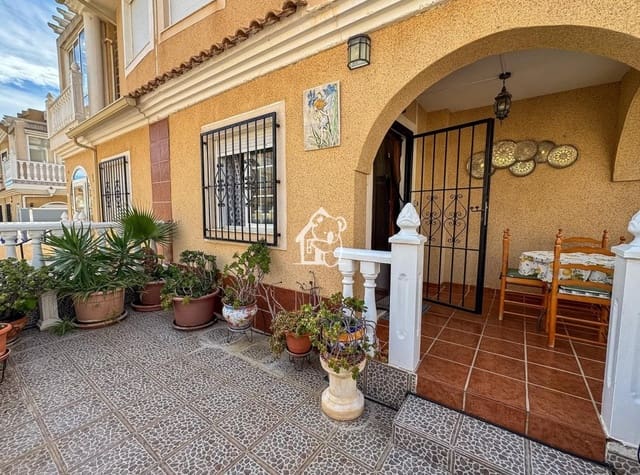 3 soveværelse Byhus til leje i La Regia, Orihuela med swimmingpool garage - € 1.300 (Ref: 10176158)