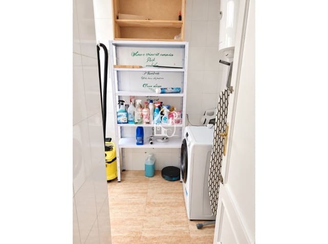 2 soveværelse Lejlighed til leje i Playa Flamenca, Orihuela med swimmingpool - € 900 (Ref: 10176159)