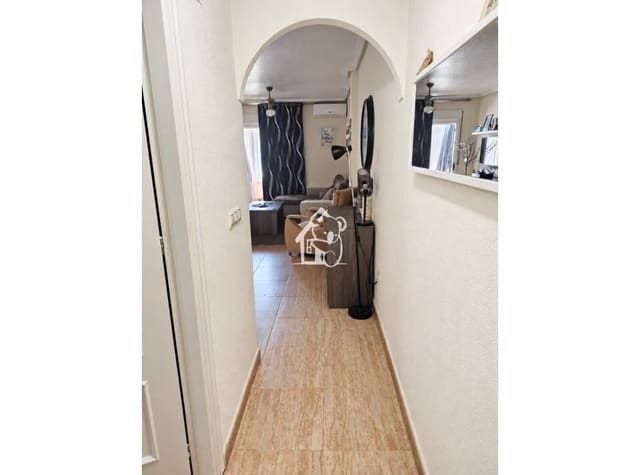 2 soveværelse Lejlighed til leje i Playa Flamenca, Orihuela med swimmingpool - € 900 (Ref: 10176159)