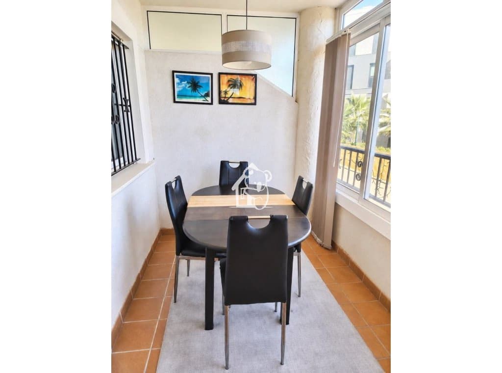 2 soveværelse Lejlighed til leje i Playa Flamenca med swimmingpool - € 900 (Ref: 10176159)