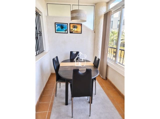 2 soveværelse Lejlighed til leje i Playa Flamenca, Orihuela med swimmingpool - € 900 (Ref: 10176159)