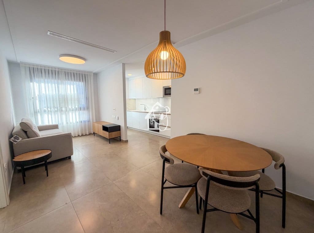1 makuuhuone Huoneisto vuokrattavana paikassa Torrevieja mukana uima-altaan - 800 € (Ref: 10176160)