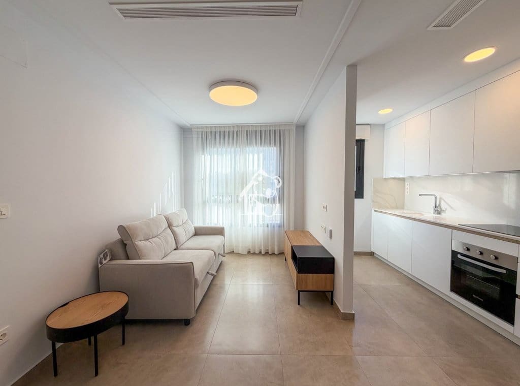 1 makuuhuone Huoneisto vuokrattavana paikassa Torrevieja mukana uima-altaan - 800 € (Ref: 10176160)
